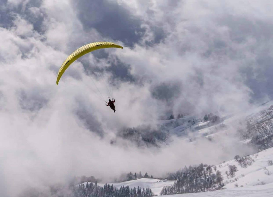 Paragliding