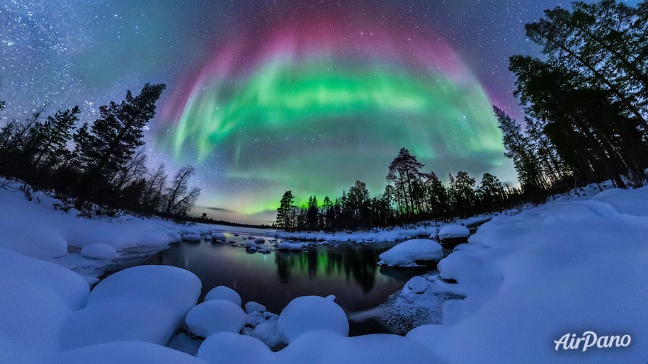 Northern lights on the Kola Peninsula