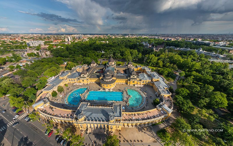 Széchenyi thermal bath