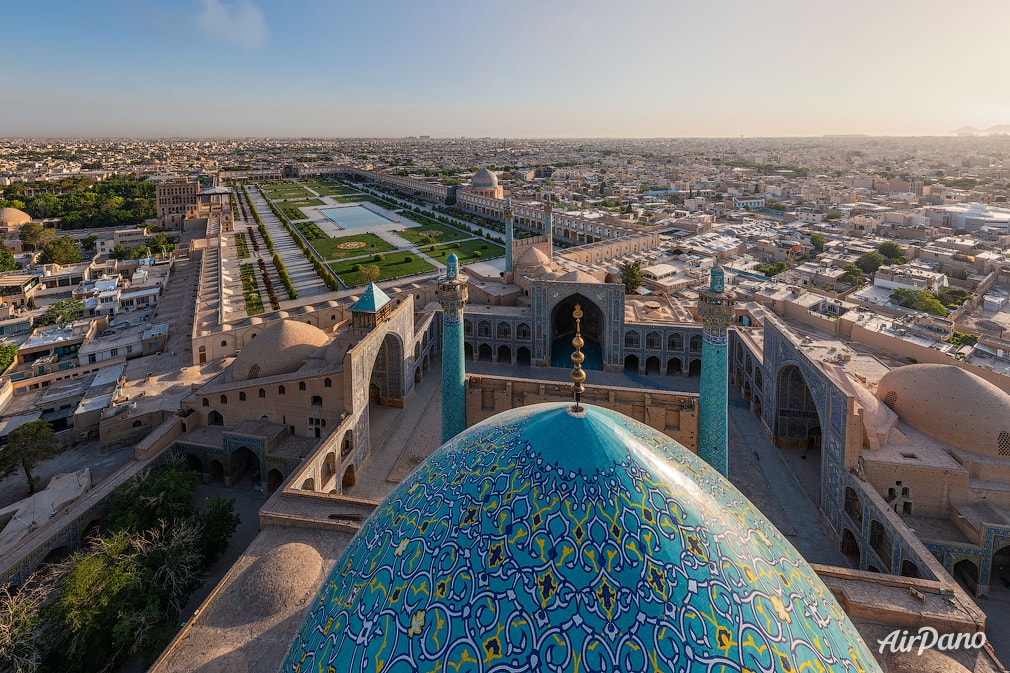 Naqsh-e Jahan Square