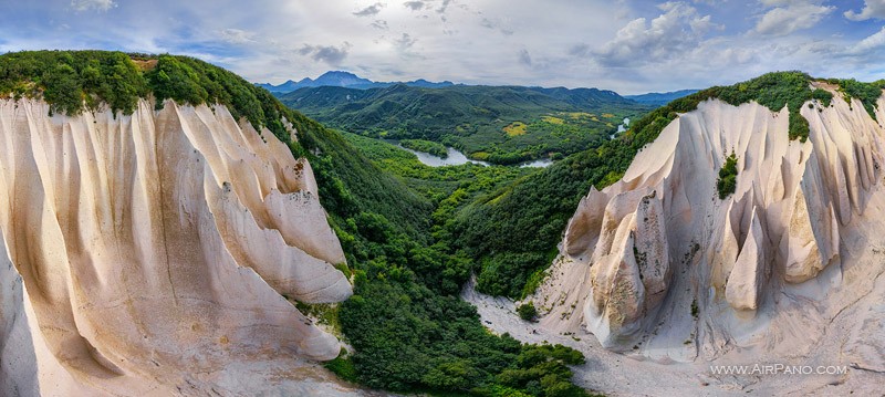 Kutkhiny Baty Rocks (Boats of the Raven spirit)