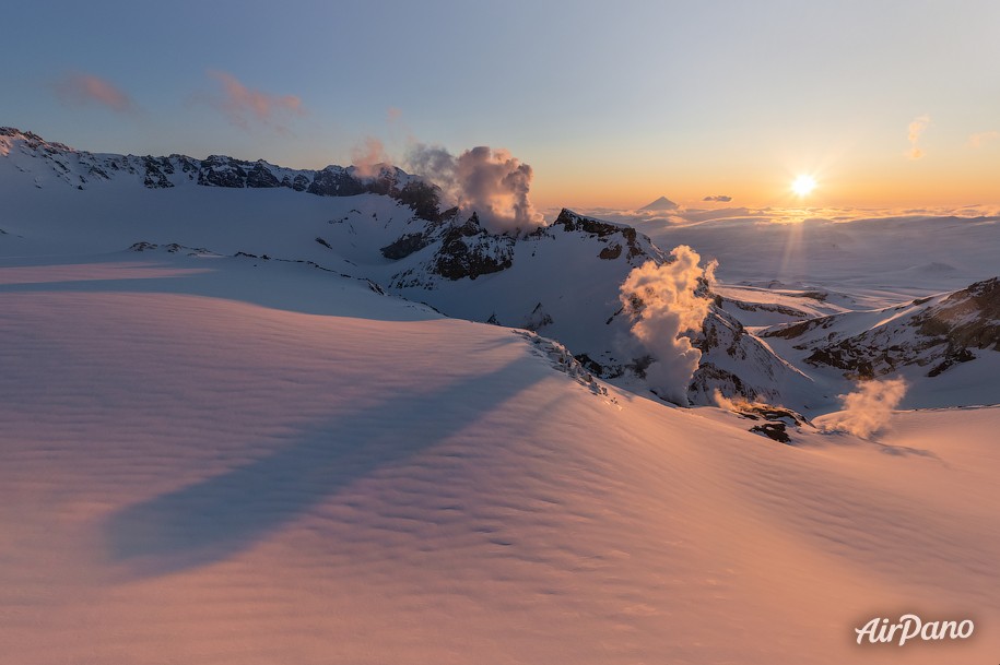 Mutnovskiy Volcano. Sunset