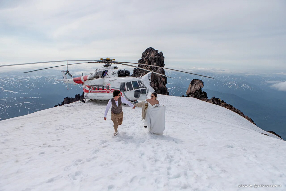 Wedding at the top of the volcano. Kamchatka