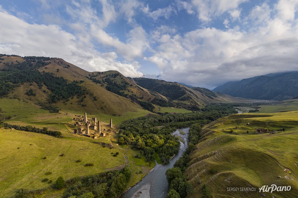 The Targim tower complex, located in the ancient Targim Gorge The Targim tower complex, located in the ancient Targim Gorge